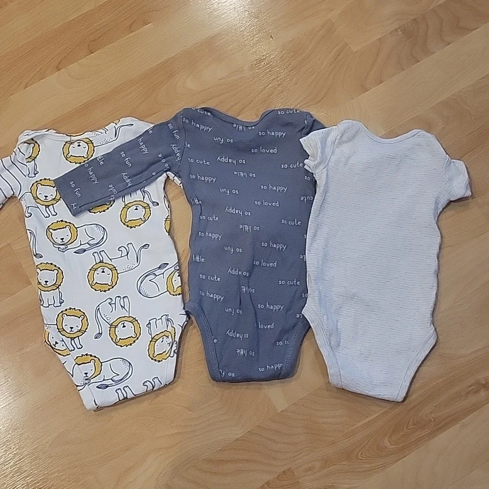 Carter's 6 month gender neutral onesie baby bundle
